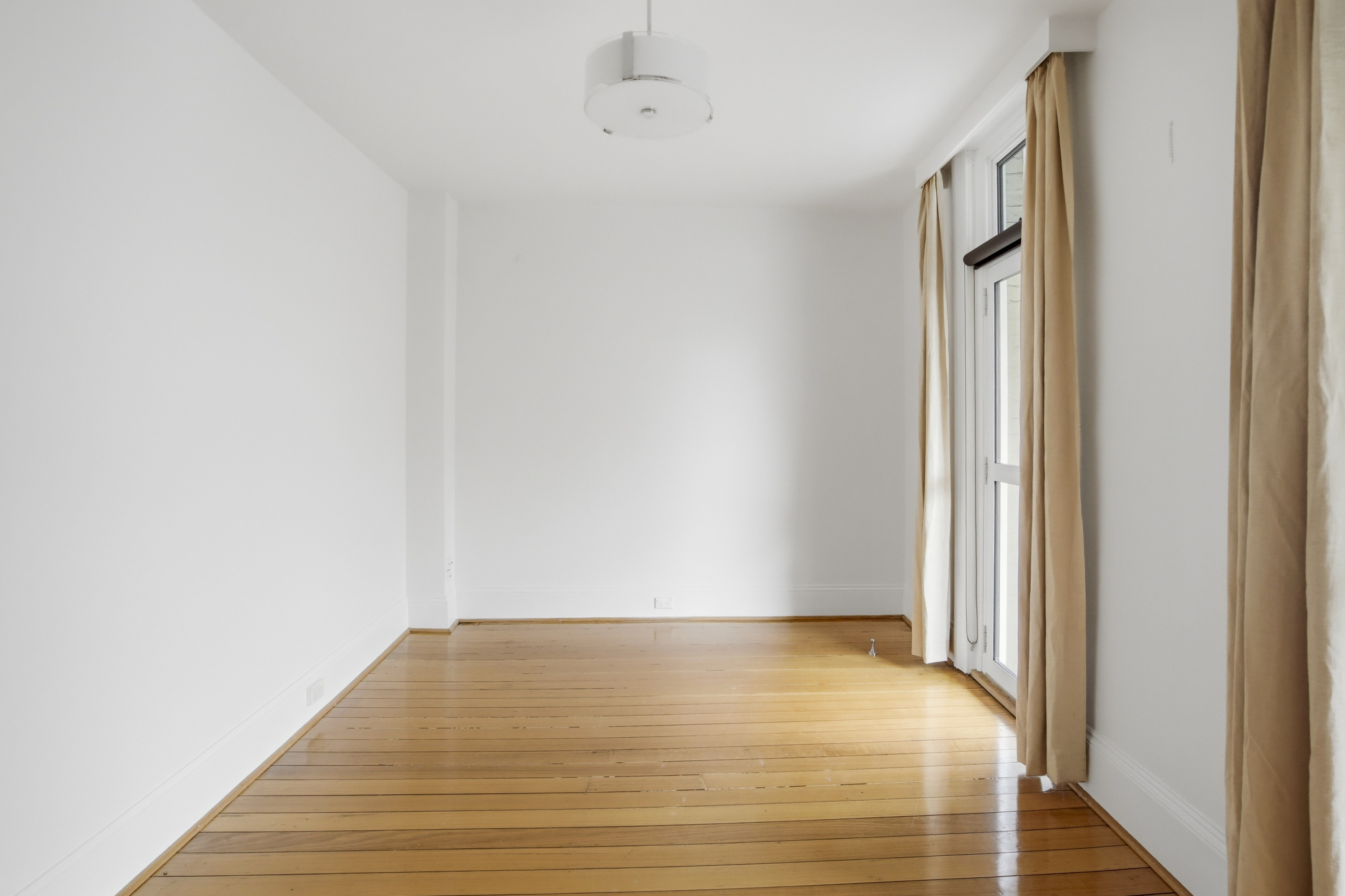 Virtual Staging - Before